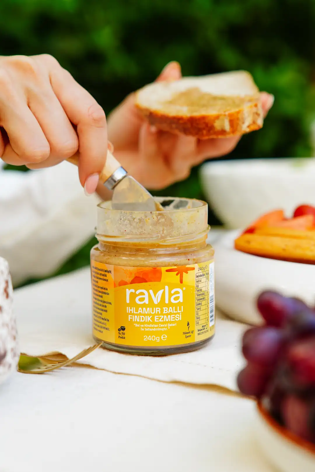 Ravla Ihlamur Ballı Fındık Ezmesi - 240g