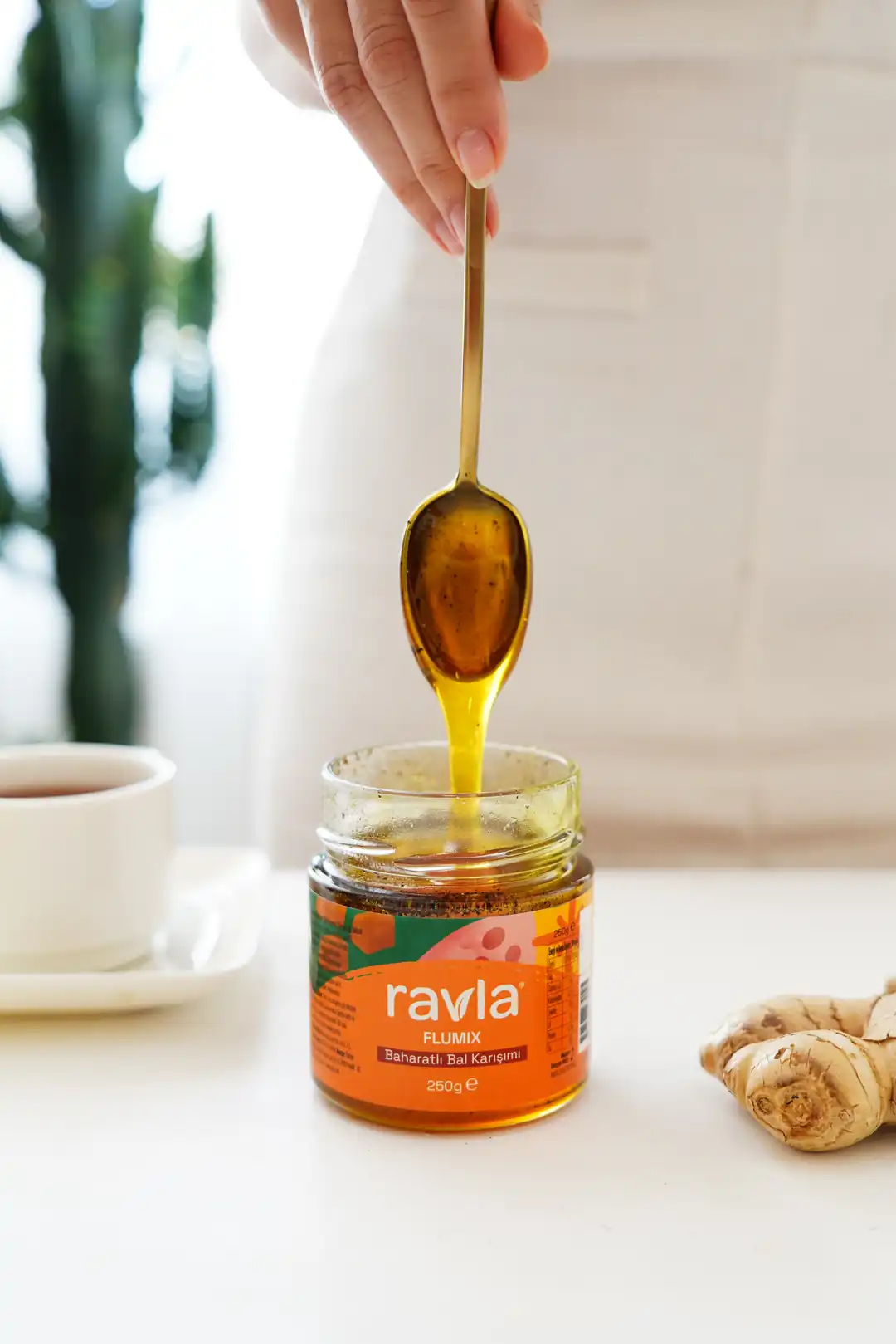 Ravla Flumix Baharatlı Bal Karışımı - 250g