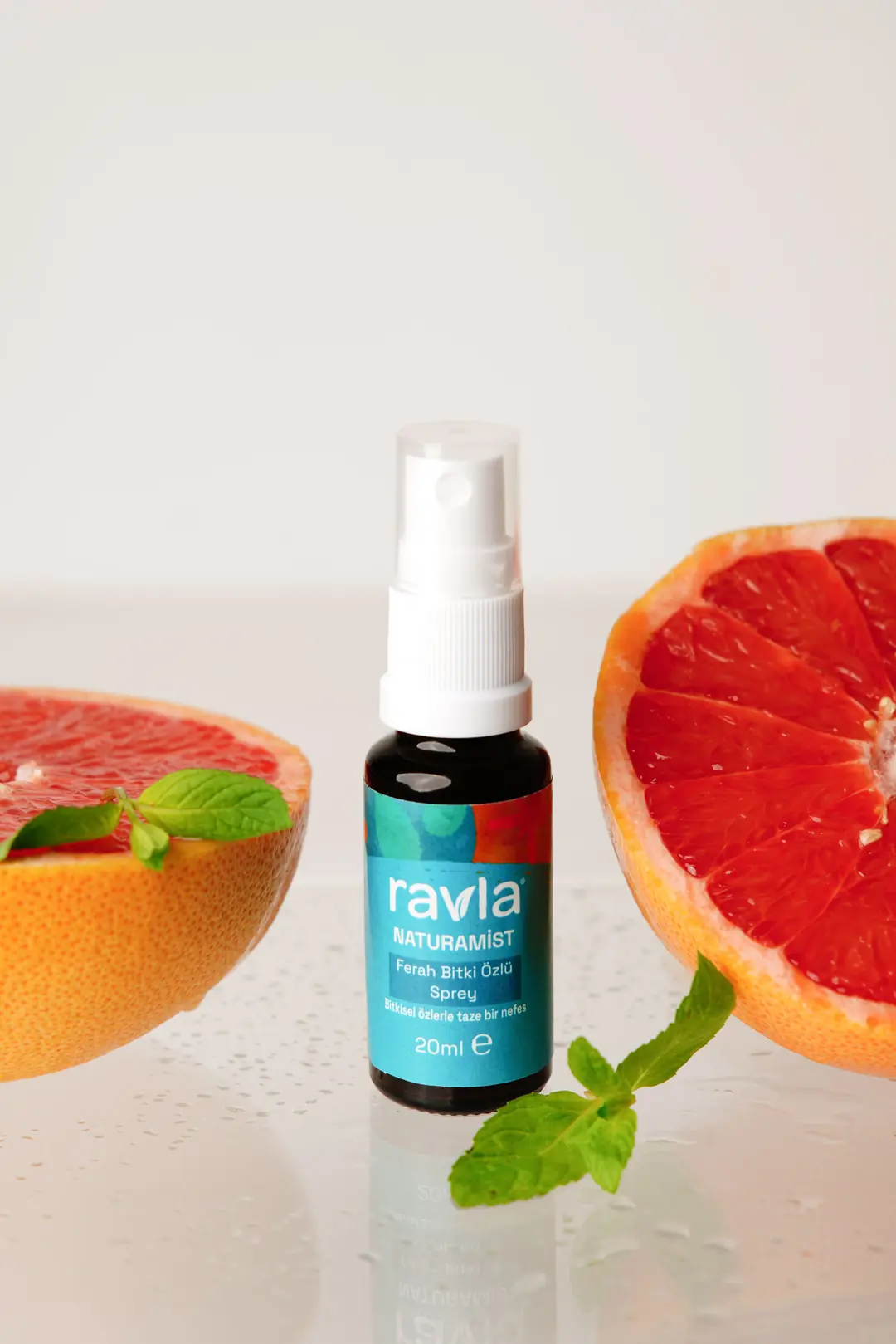 Ravla Naturamist Bitki Özlü Ferah Sprey - 20ml